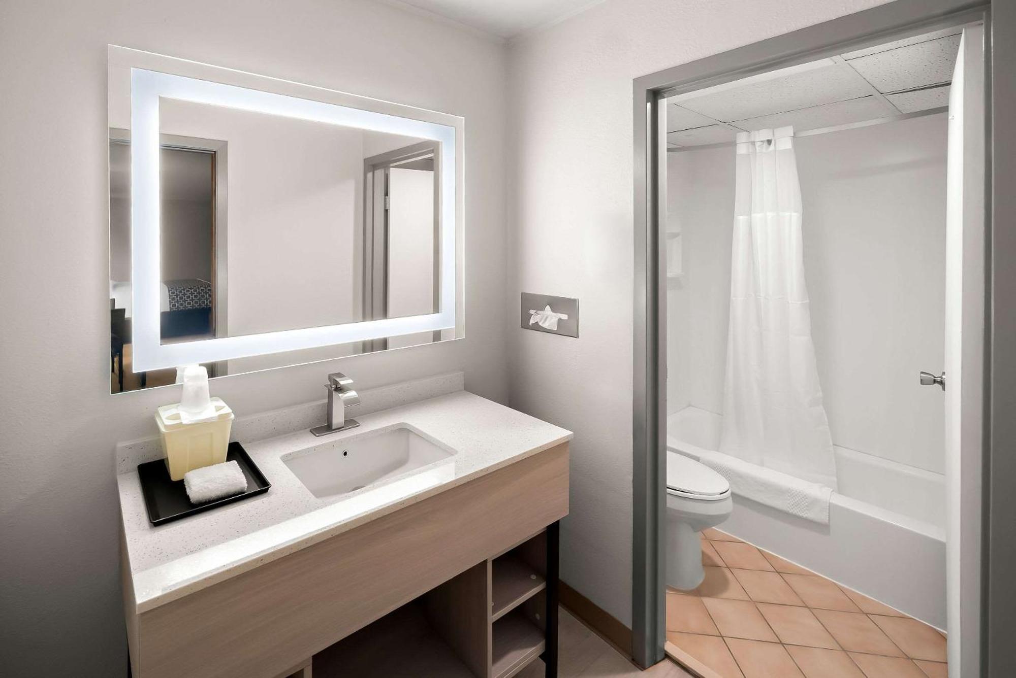 Suburban Studios, Kearney Exteriér fotografie