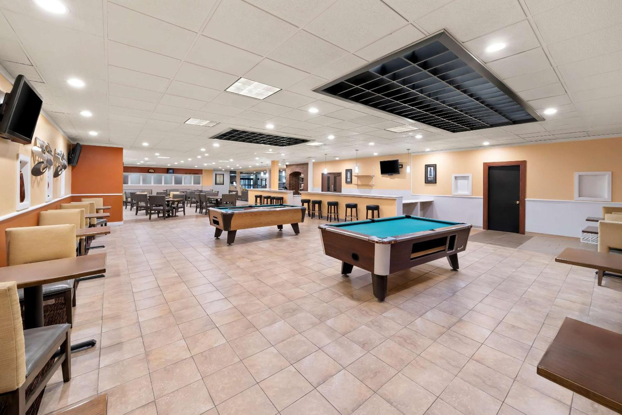 Suburban Studios, Kearney Exteriér fotografie