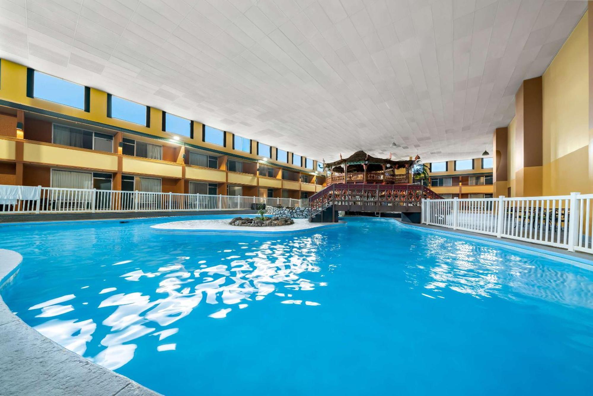 Suburban Studios, Kearney Exteriér fotografie